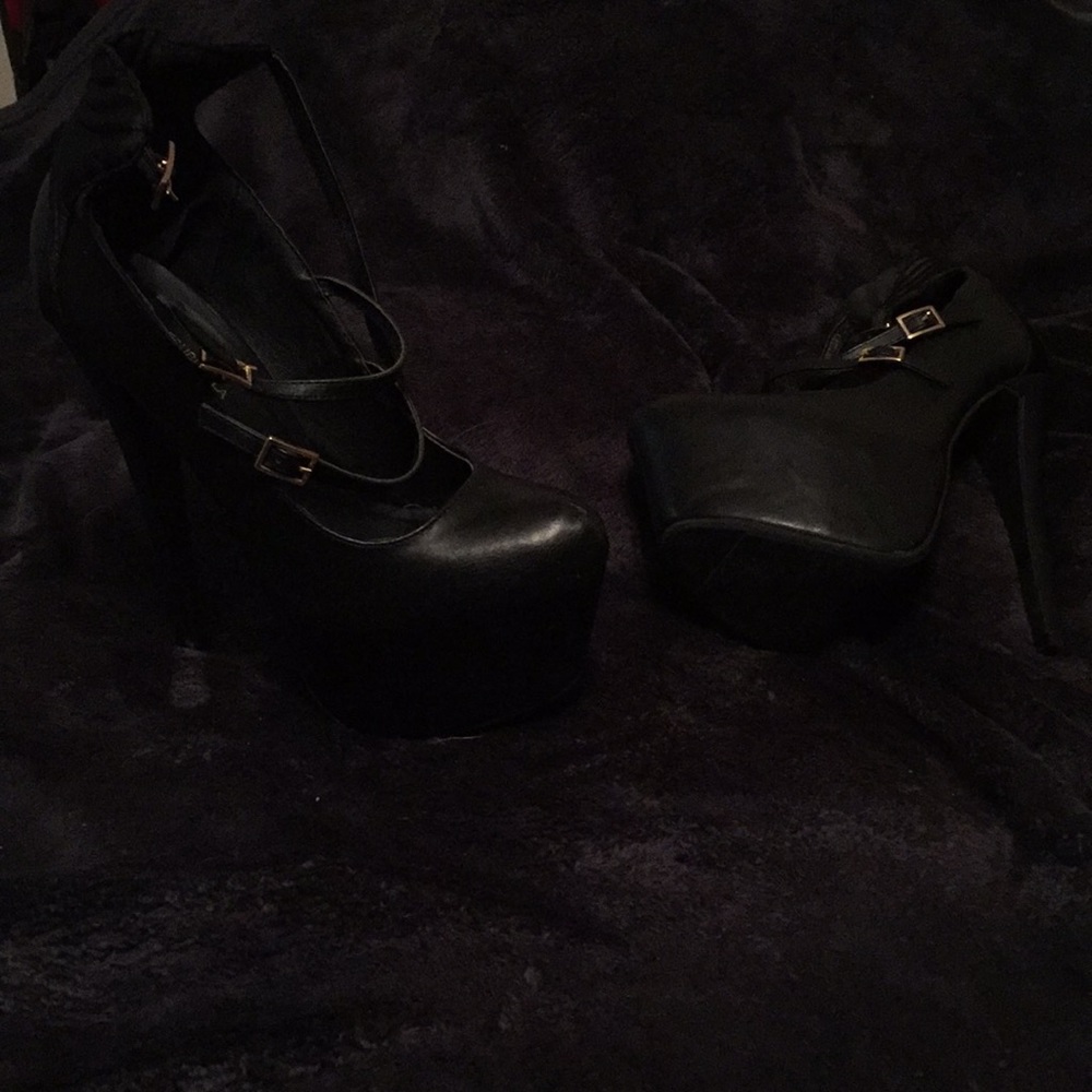 Black Heels